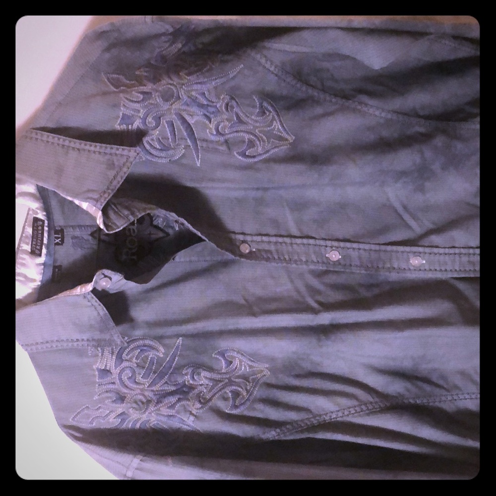 Roar long sleeve shirt